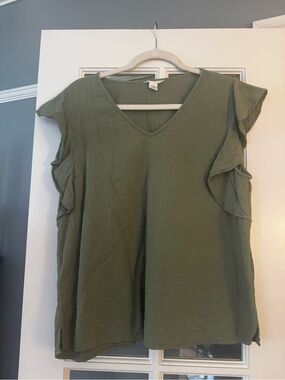 Caslon Olive Ruffle Sleeve V-Neck Blouse
